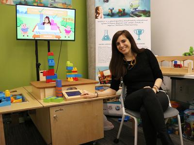 HCII researchers have created a new genre of interactive, hands-on museum exhibits that includes an intelligent, virtual assistant to interact with visitors.
