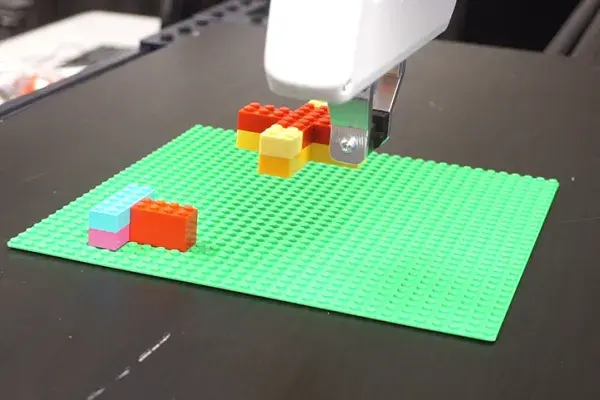 Robotics Institute researchers have developed an algorithmic planner that helps delegate tasks to humans and robots.